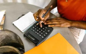 Read more about the article Best Investment Options for Beginners: A Roadmap to Financial Growth